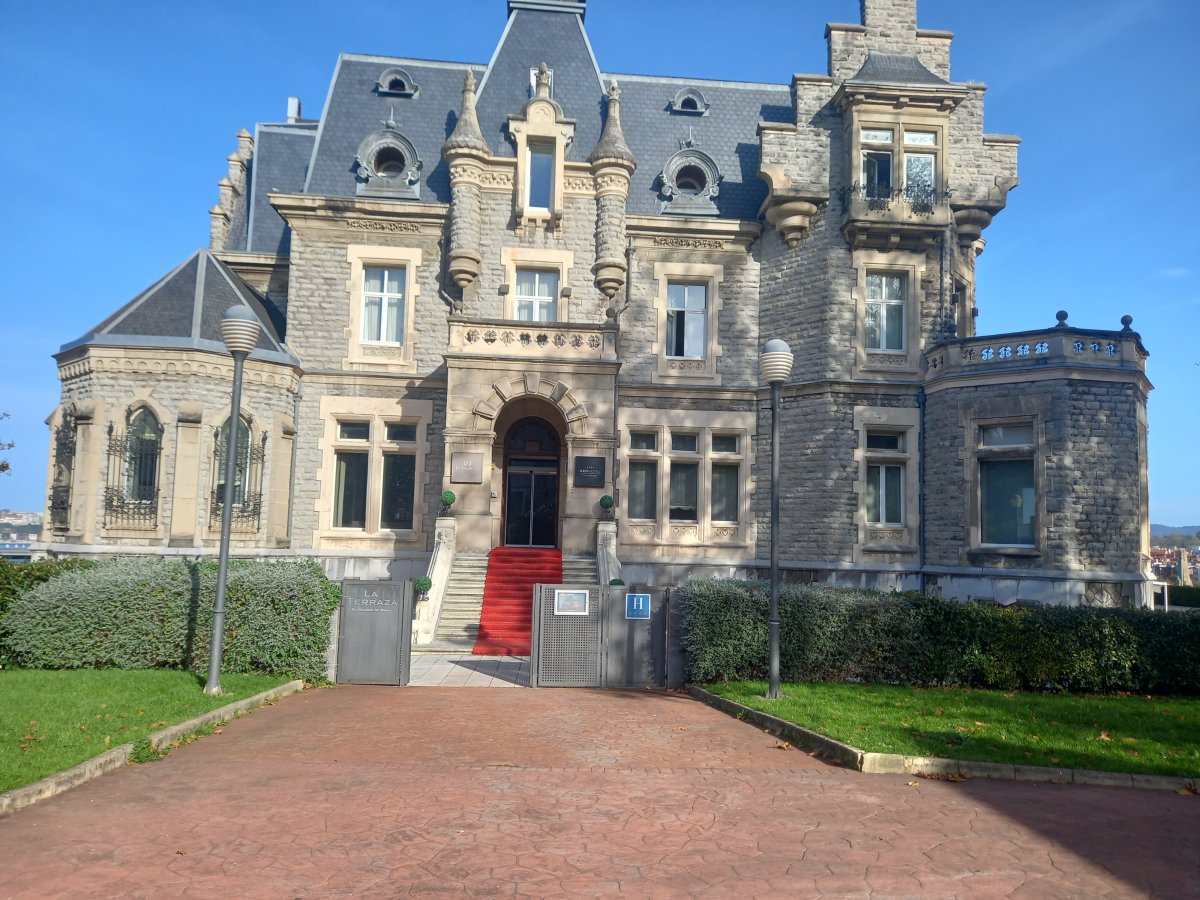URH Palacio de Oriol