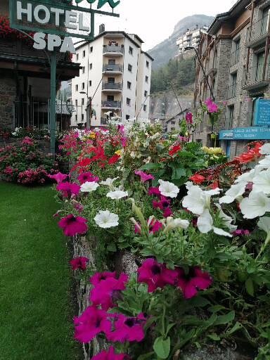 Hotel Rutllan & Spa
